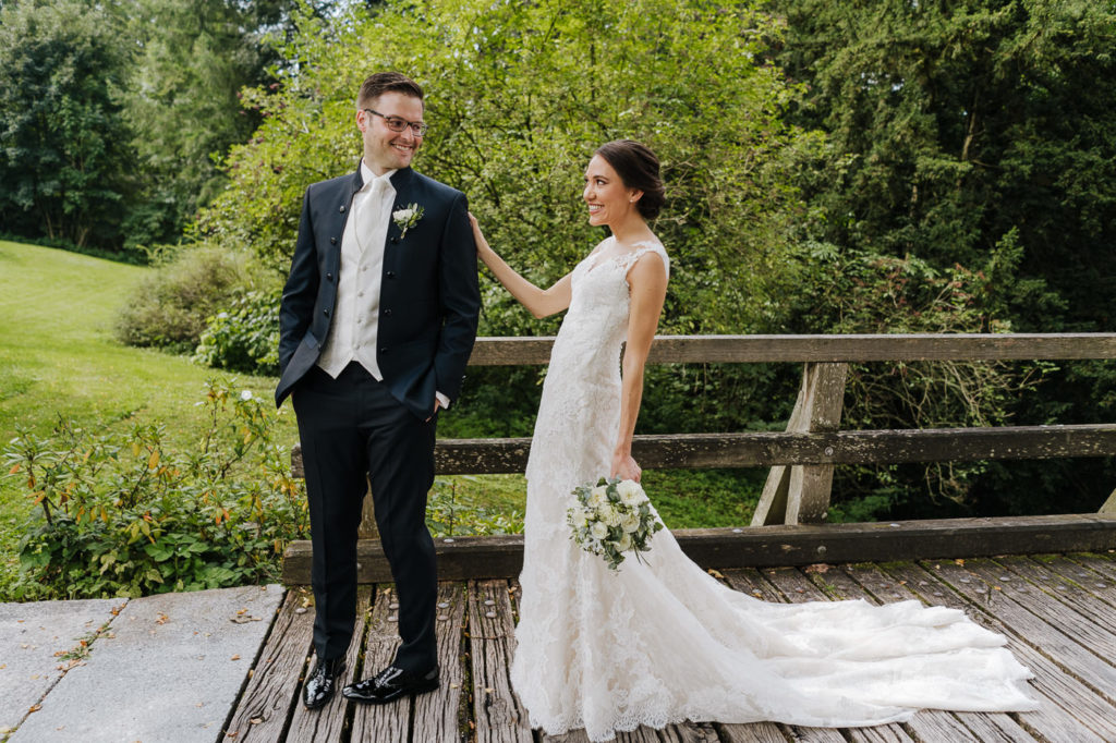 first look hochzeit schloss amerang