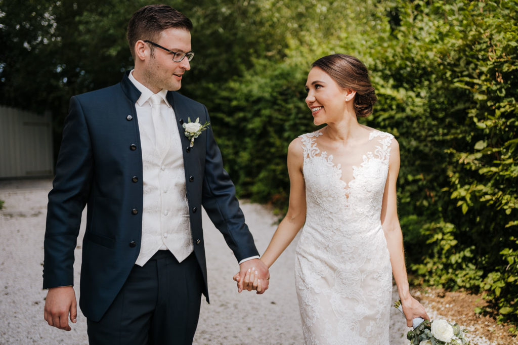 first look hochzeit schloss amerang