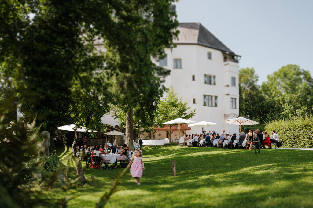 hochzeit schloss amerang sektempfang