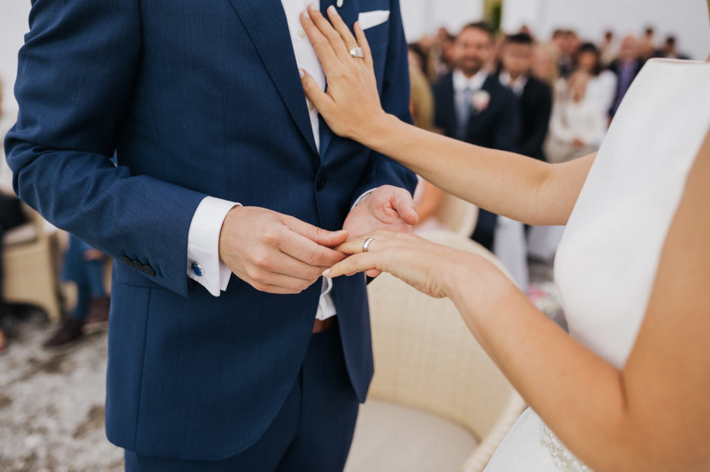 freie trauung in der fährhütte 14 am tegernsee